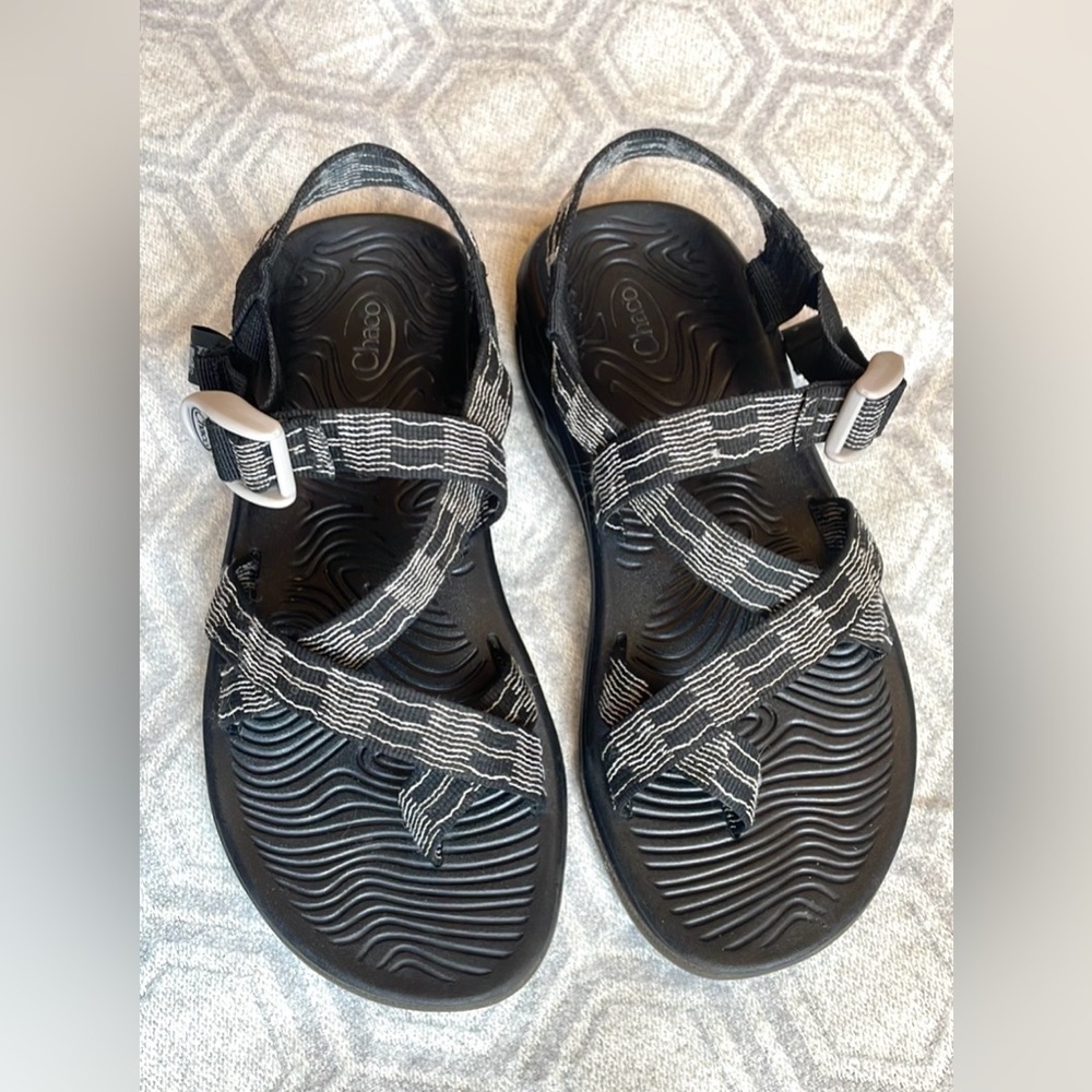 Chaco Sandals Z/Volv 2 Toe Loop Black White Women’s 8 Hiking Gorpcore